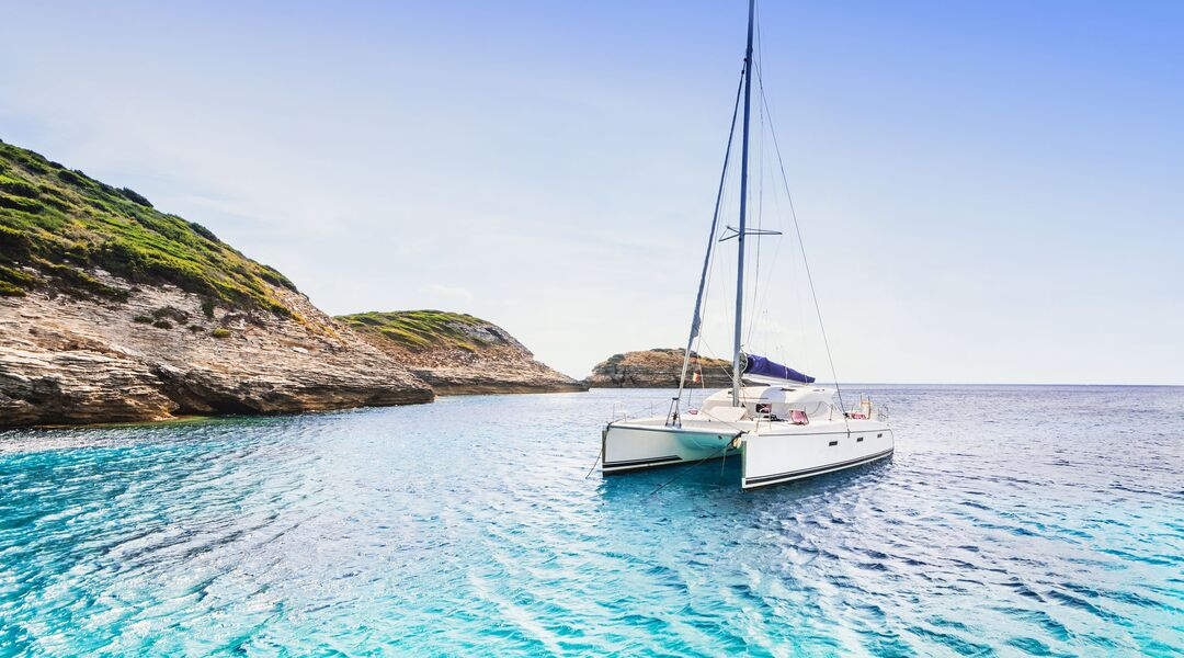 Balade En Bateau A Voile Et A Moteur Faites Une Sortie En Mer Balade En Bateau A Voile Et A Moteur Faites Une Sortie En Mer