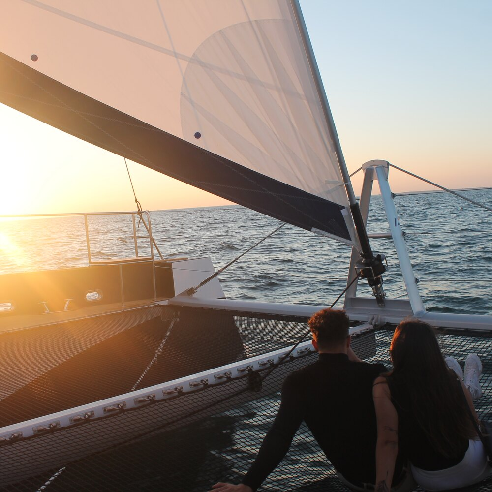 Activité : Promenade en Catamaran au Coucher de Soleil à l'Ile de Ré
