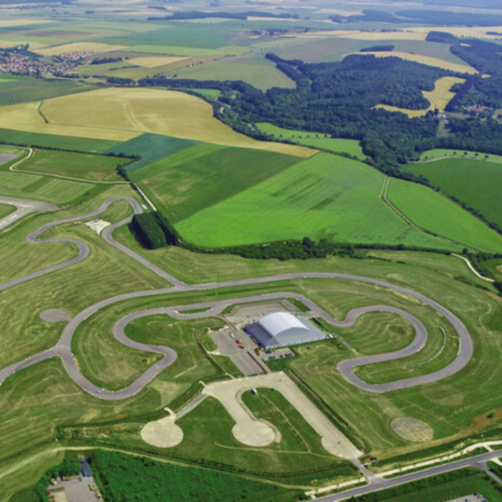 Photo : Pilotage Ford Mustang V8 - Circuit de Chambley
