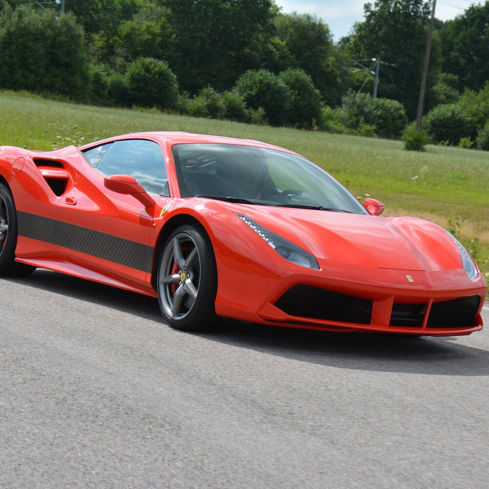 Activité : Pilotage sur Route en Ferrari 488 GTB à Abondance