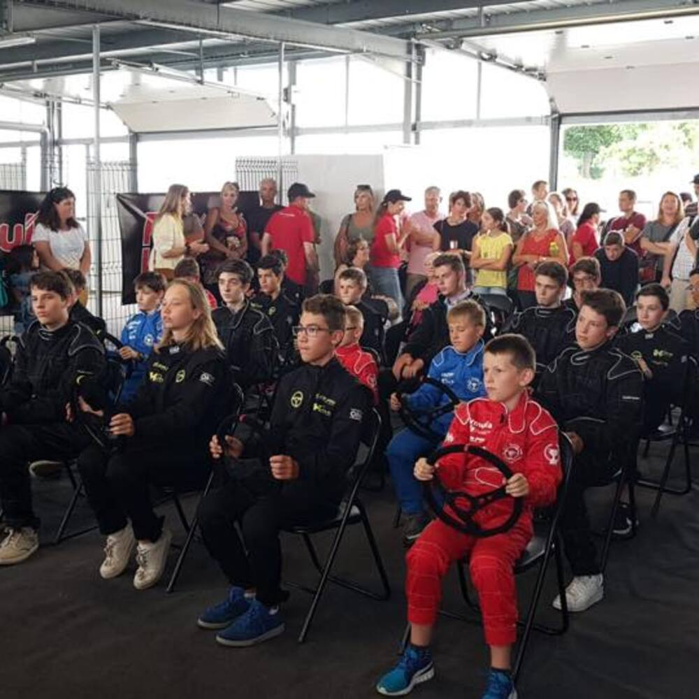 Activité : Coffret Pilotage Enfant en McLaren 540C - Circuit d'Abbeville