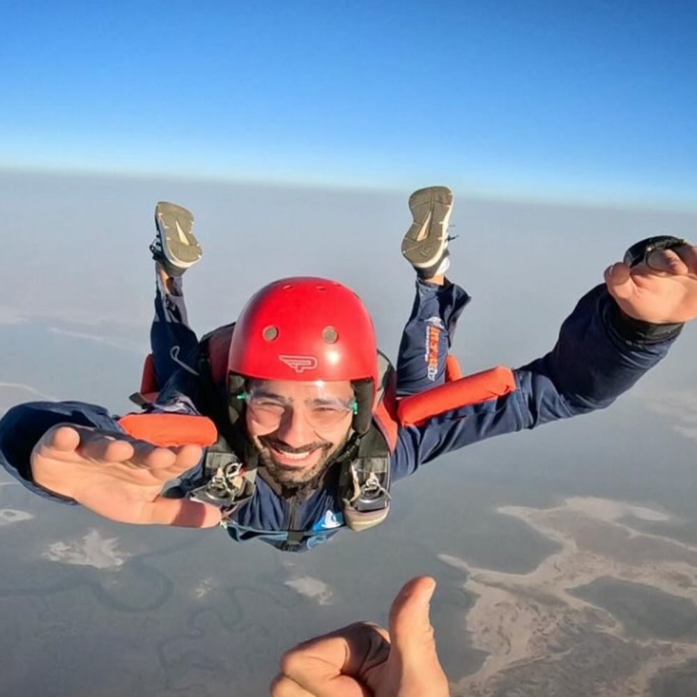 Activité : Saut d'Initiation en Parachute à Tarbes