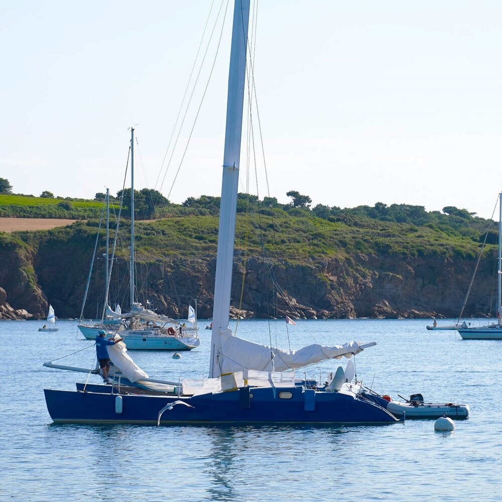 Activité : Journée en Catamaran de Course à Névez - Ile de Groix / Glénan