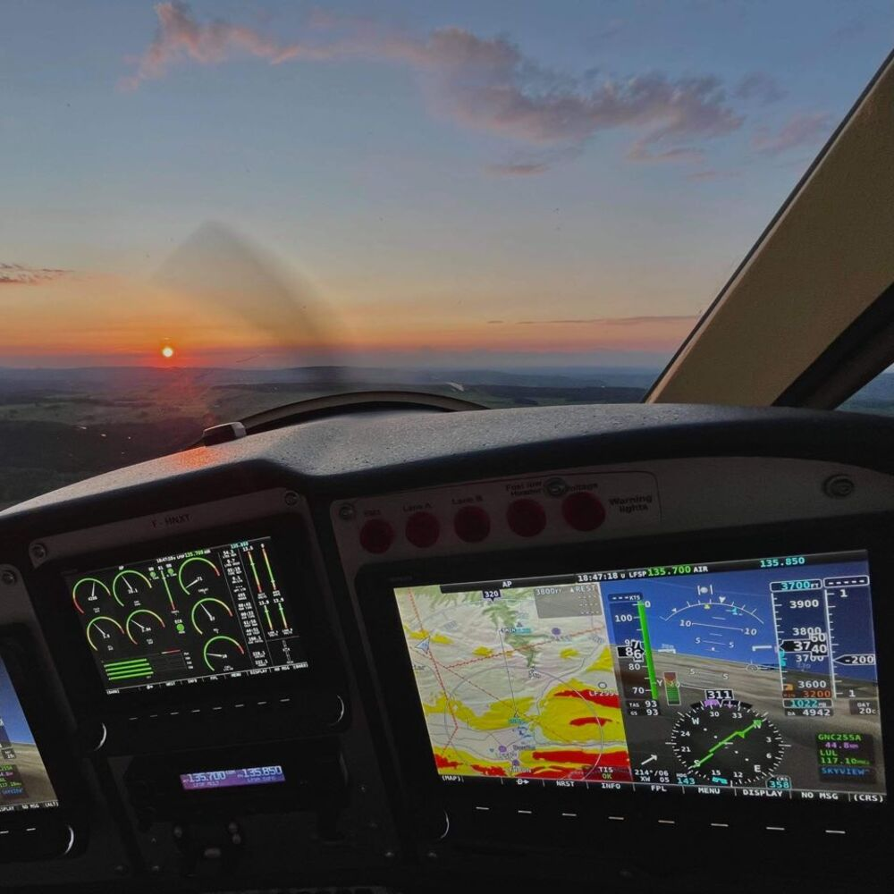 Activité : Vol d'Initiation au Pilotage d'Avion à Pontarlier