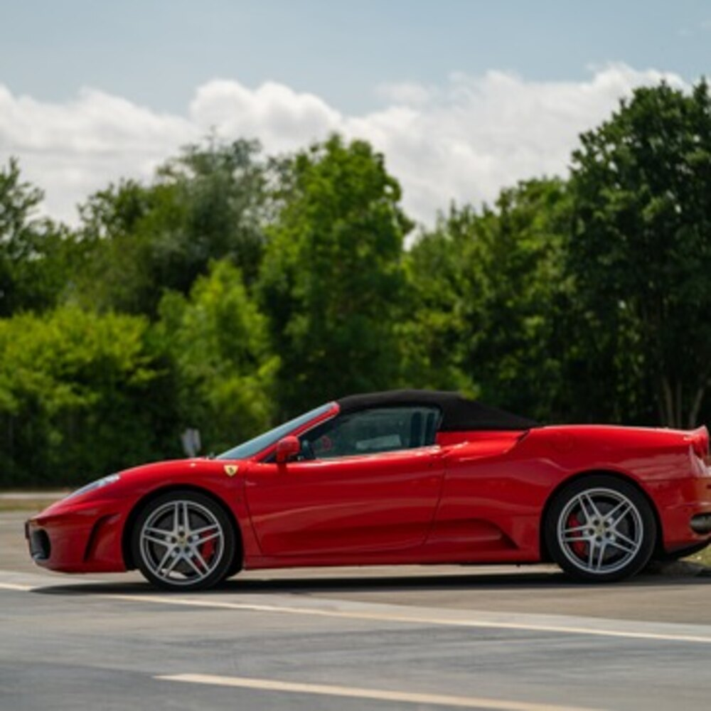 Activité : Pilotage pour Enfant en Ferrari F430 Spider près de Dax