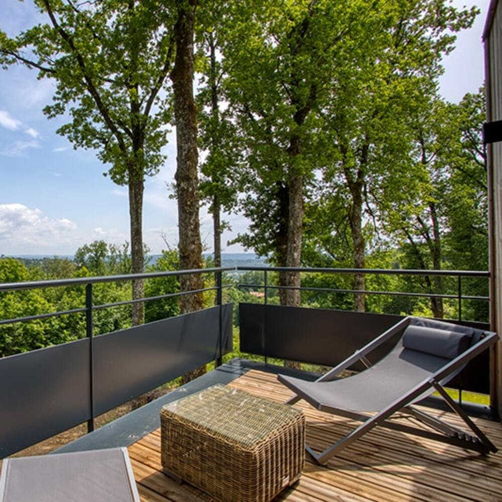 Cabane avec Jacuzzi Privatif à Sarlat à Sarlat-la-Canéda