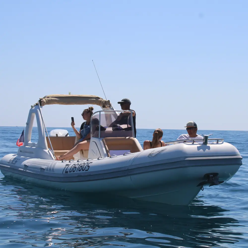 Activité : Balade en Bateau à Roquebrune-sur-Argens - Les Issambres