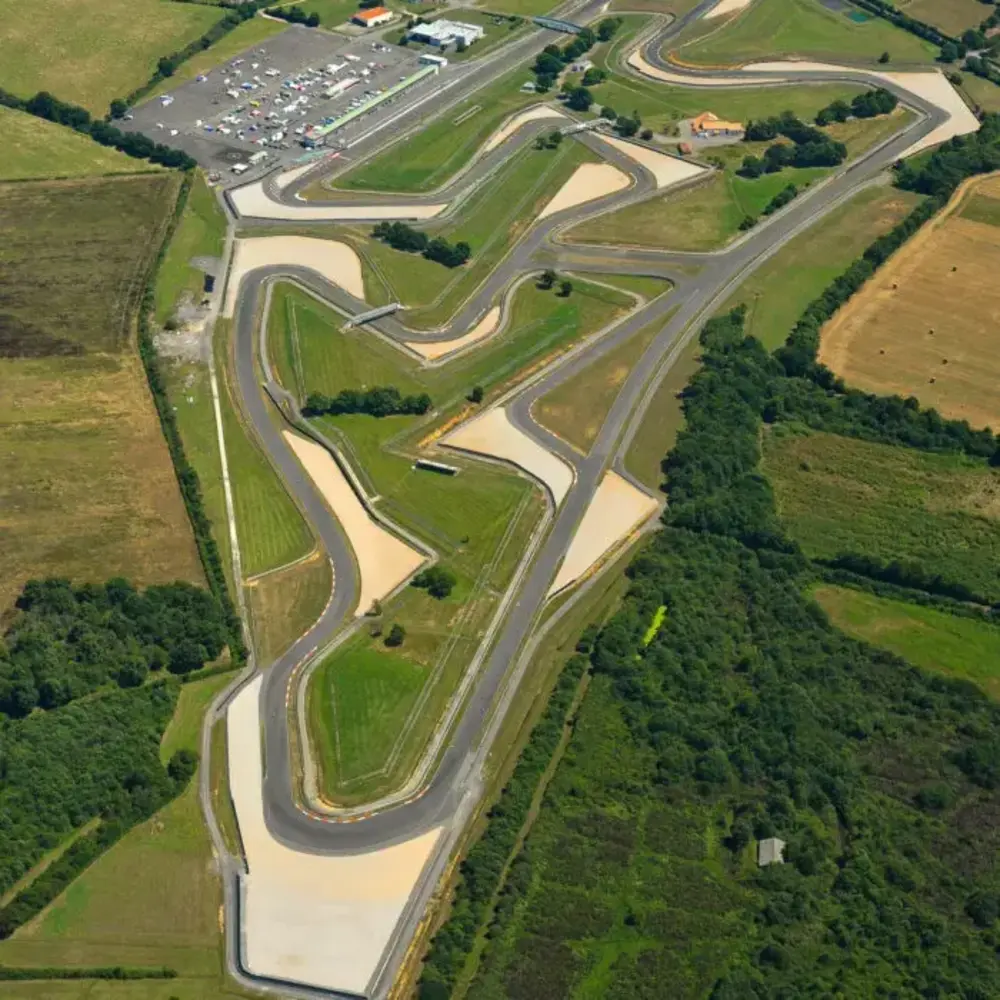 Activité : Pilotage Mercedes AMG GT R Pro - Circuit du Val de Vienne