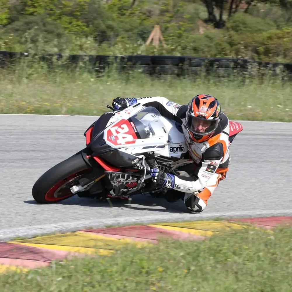 Activité : Journée de Roulage avec votre Moto - Circuit d'Alès