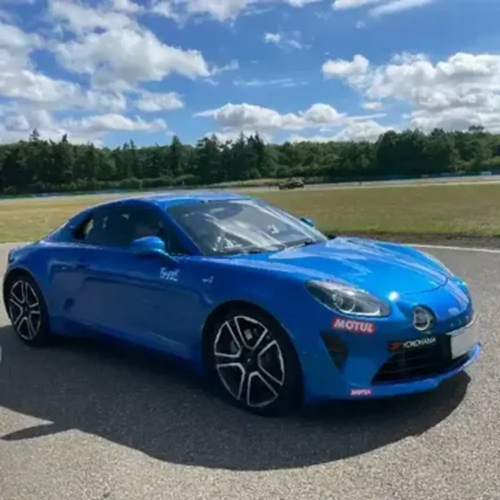 Activité : Stage Pilotage Enfant en Alpine A110 - Circuit de Dijon-Prenois
