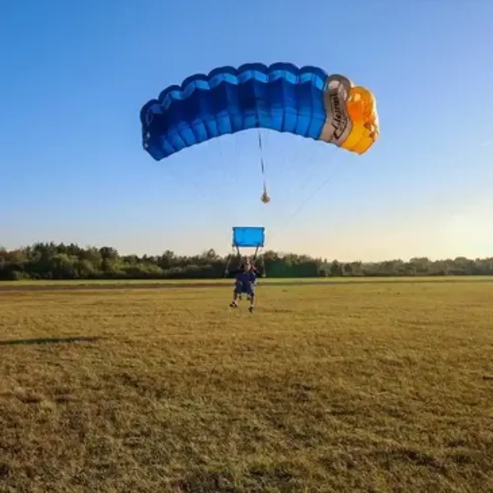 Activité : Saut en Parachute près de Saint-Malo