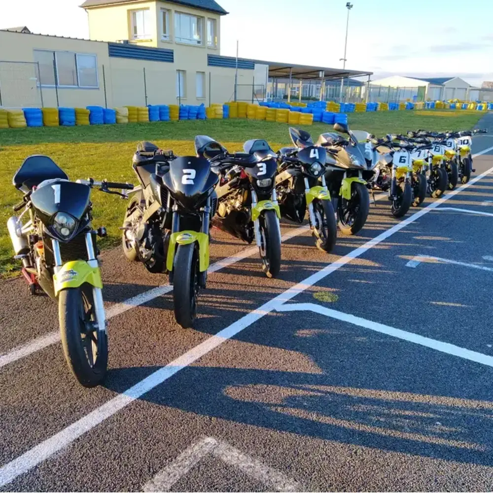 Activité : Stage Découverte Moto - Circuit de Lessay