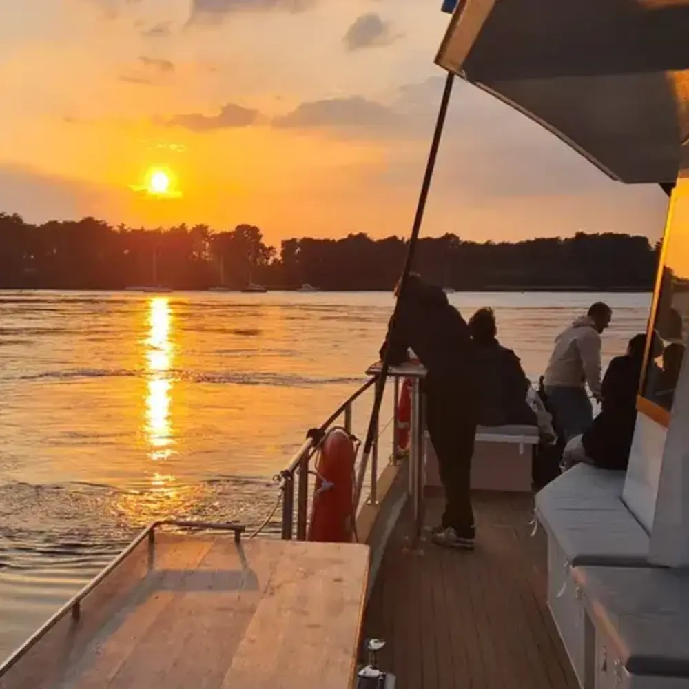 Activité : Coucher de soleil en maxi-catamaran dans la Baie de Quiberon