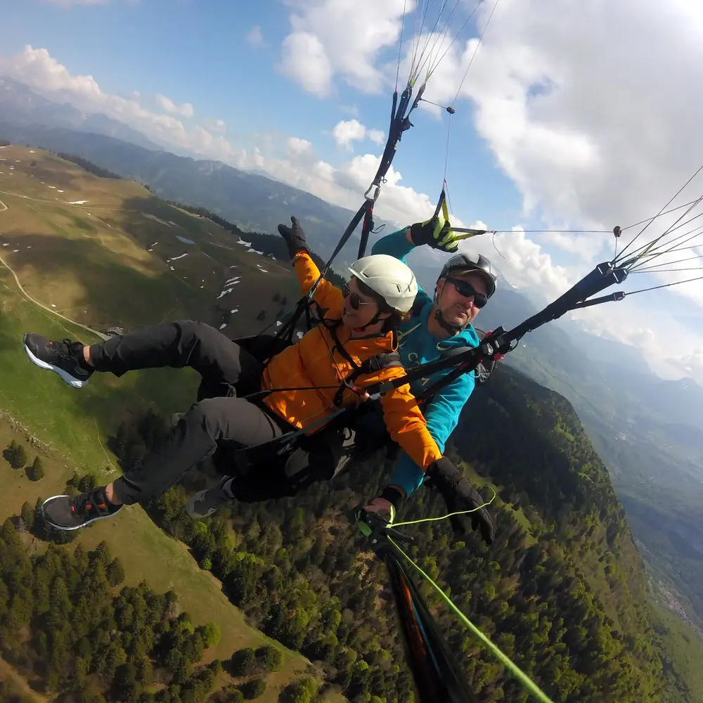 Activité : Baptême en Parapente - Survol de Sapenay