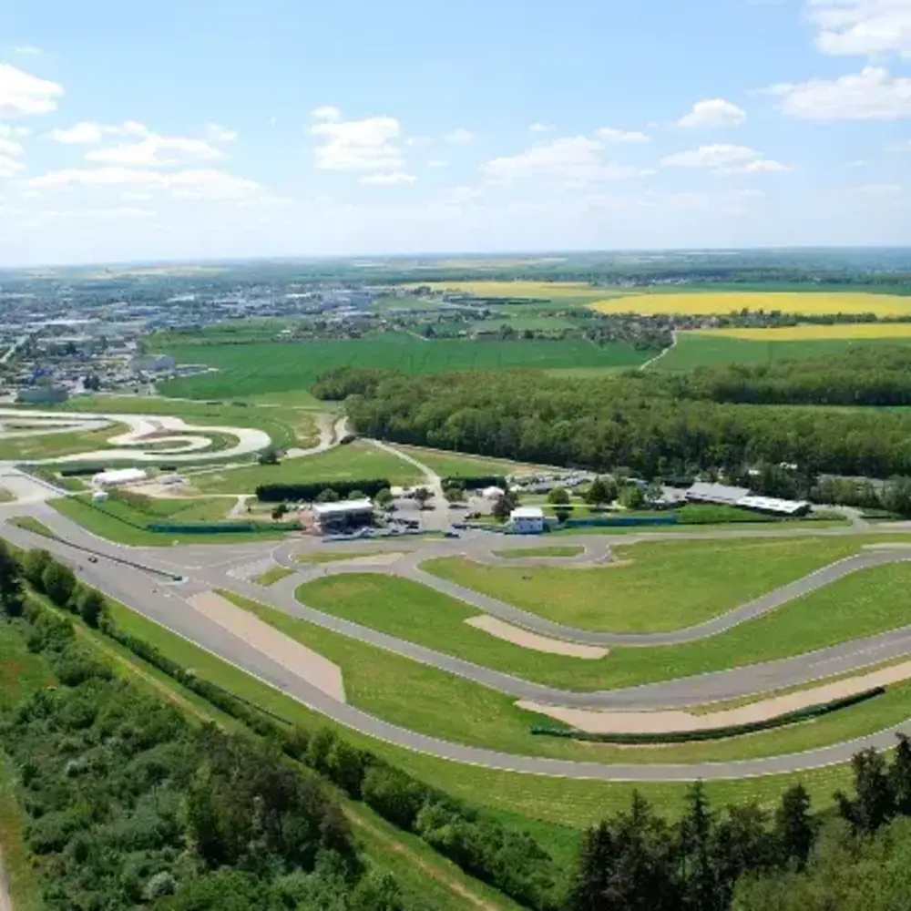 Activité : Pilotage Formule 4 - Circuit de l'Ouest Parisien à Dreux