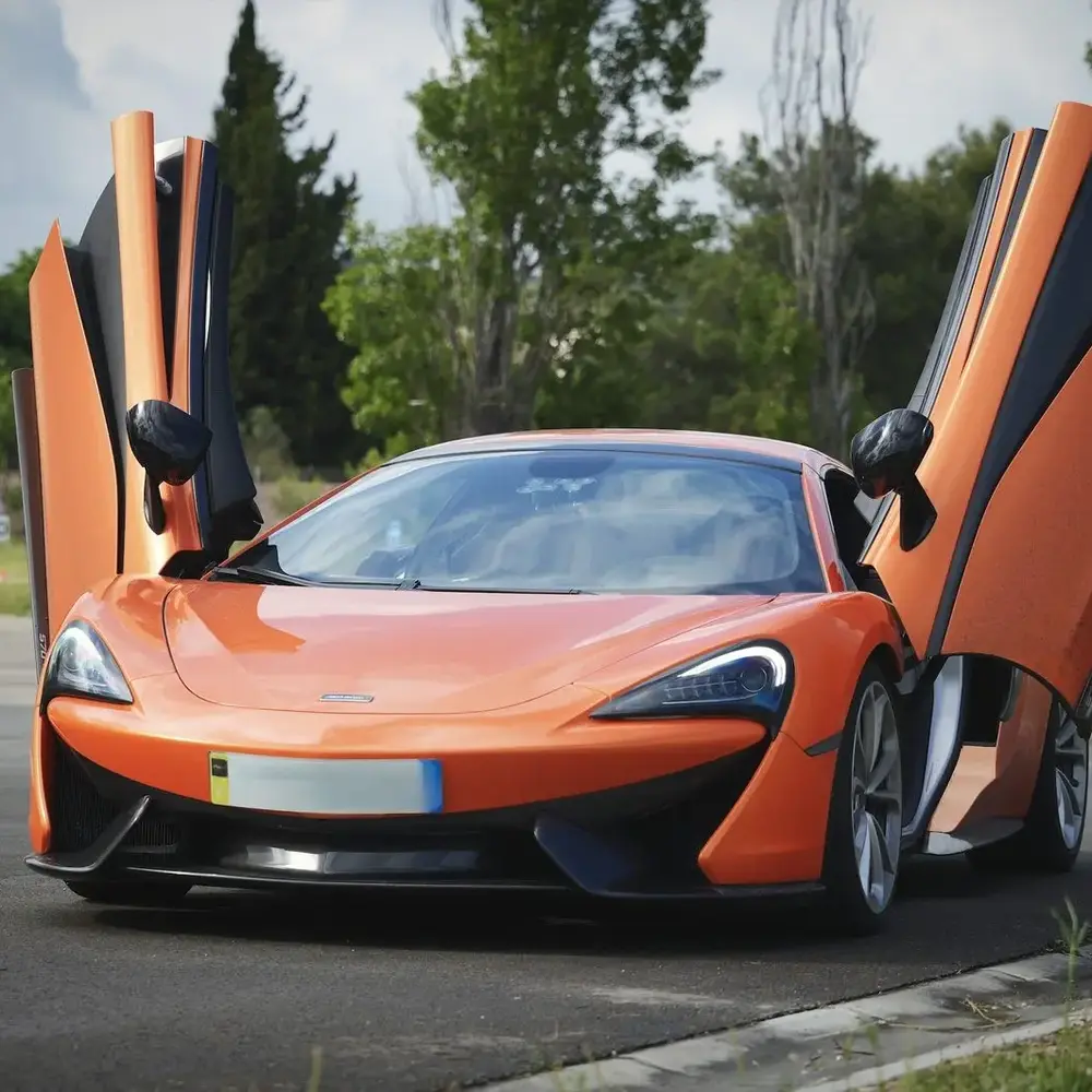 Activité : Coffret Pilotage Enfant en McLaren 570S près de Besançon