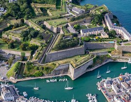 Baptême en Hélicoptère à Vannes - Survol de Belle-Île