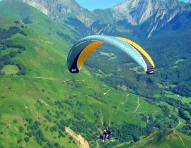 Baptême en Parapente près de Pau Baptême en Parapente près de Pau