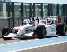 Bapteme en Formule 1 sur le Circuit de Barcelone Bapteme en Formule 1 sur le Circuit de Barcelone