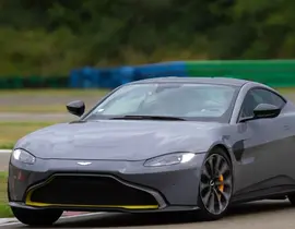Stage de Pilotage Aston Martin - Circuit de Dreux Stage de Pilotage Aston Martin - Circuit de Dreux