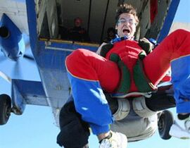 Saut en Parachute Tandem près de Valenciennes Saut en Parachute Tandem près de Valenciennes
