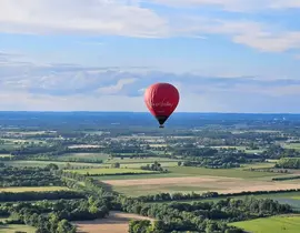 Vol en Montgolfière à Poitiers - Survol de la Vienne Vol en Montgolfière à Poitiers - Survol de la Vienne