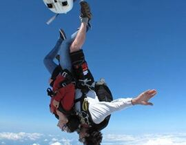 Saut en Parachute Tandem à Sarlat Saut en Parachute Tandem à Sarlat