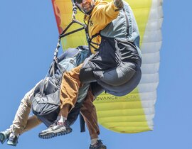 Baptême de Voltige en Parapente près de Saint-Girons Baptême de Voltige en Parapente près de Saint-Girons