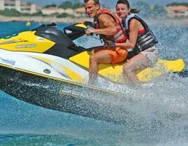 Randonnée en Jet Ski à Vendres près de Valras Plage Randonnée en Jet Ski à Vendres près de Valras Plage