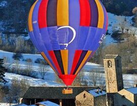 Vol en montgolfière dans les Pyrénées Espagnoles Vol en montgolfière dans les Pyrénées Espagnoles