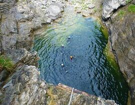 Randonnée Aquatique dans les Gorges de Batch Randonnée Aquatique dans les Gorges de Batch