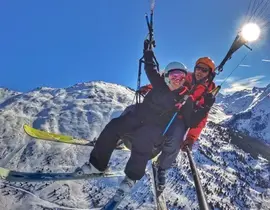 Baptême en Parapente à Skis à Courchevel Baptême en Parapente à Skis à Courchevel