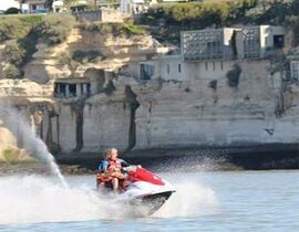 Randonnée en Jet Ski à Saint-Georges-de-Didonne Randonnée en Jet Ski à Saint-Georges-de-Didonne