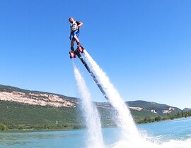 Initiation au Flyboard à Bourgoin-Jallieu Initiation au Flyboard à Bourgoin-Jallieu