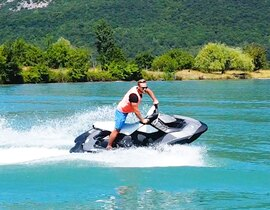 Randonnée en Jet Ski près de Lyon Randonnée en Jet Ski près de Lyon