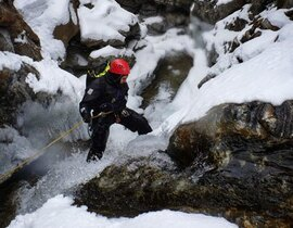 Descente Sportive Hivernale du Canyon de Gourzy Descente Sportive Hivernale du Canyon de Gourzy