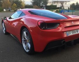 Baptême en Ferrari F488 GTB sur le Circuit de Dreux Baptême en Ferrari F488 GTB sur le Circuit de Dreux