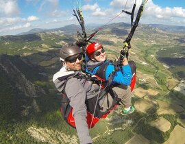 Baptême en Parapente près de Sisteron Baptême en Parapente près de Sisteron