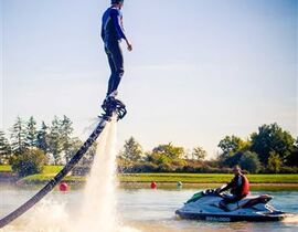 Initiation au Flyboard à Quilly près de Nantes Initiation au Flyboard à Quilly près de Nantes