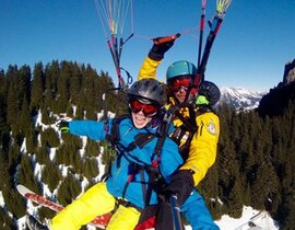 Baptême en Parapente à Skis près de Lausanne en Suisse
