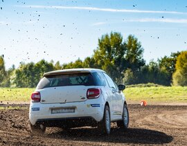 Stage de Pilotage Rallye sur le Circuit Terre d'Issoire Stage de Pilotage Rallye sur le Circuit Terre d'Issoire