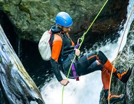 Canyoning - Canyon de Marc (Descente facile) Canyoning - Canyon de Marc (Descente facile)
