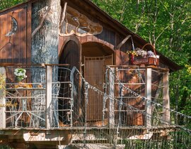 Cabane dans les Arbres à Dienné Cabane dans les Arbres à Dienné