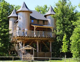 Week-end en Château dans les Arbres à Dienné Week-end en Château dans les Arbres à Dienné