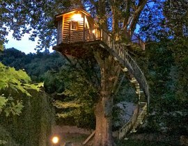 Cabane dans les Arbres Prestige près de Bordeaux Cabane dans les Arbres Prestige près de Bordeaux