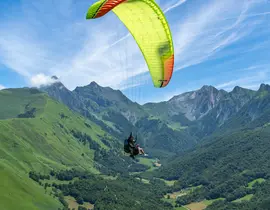 Baptême et Initiation en Parapente près de Pau Baptême et Initiation en Parapente près de Pau