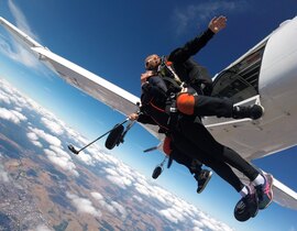 Saut en Parachute à 6000 mètres à Dijon