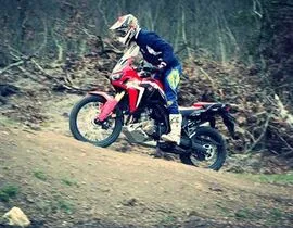 Stage de Pilotage Moto Trail près de Bordeaux