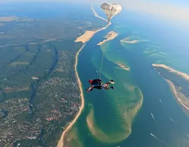 Saut en Parachute Tandem à Arcachon Saut en Parachute Tandem à Arcachon