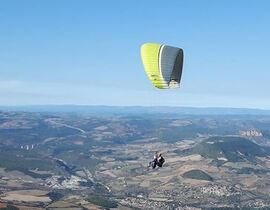 Baptême de Voltige en Parapente près de Montpellier Baptême de Voltige en Parapente près de Montpellier